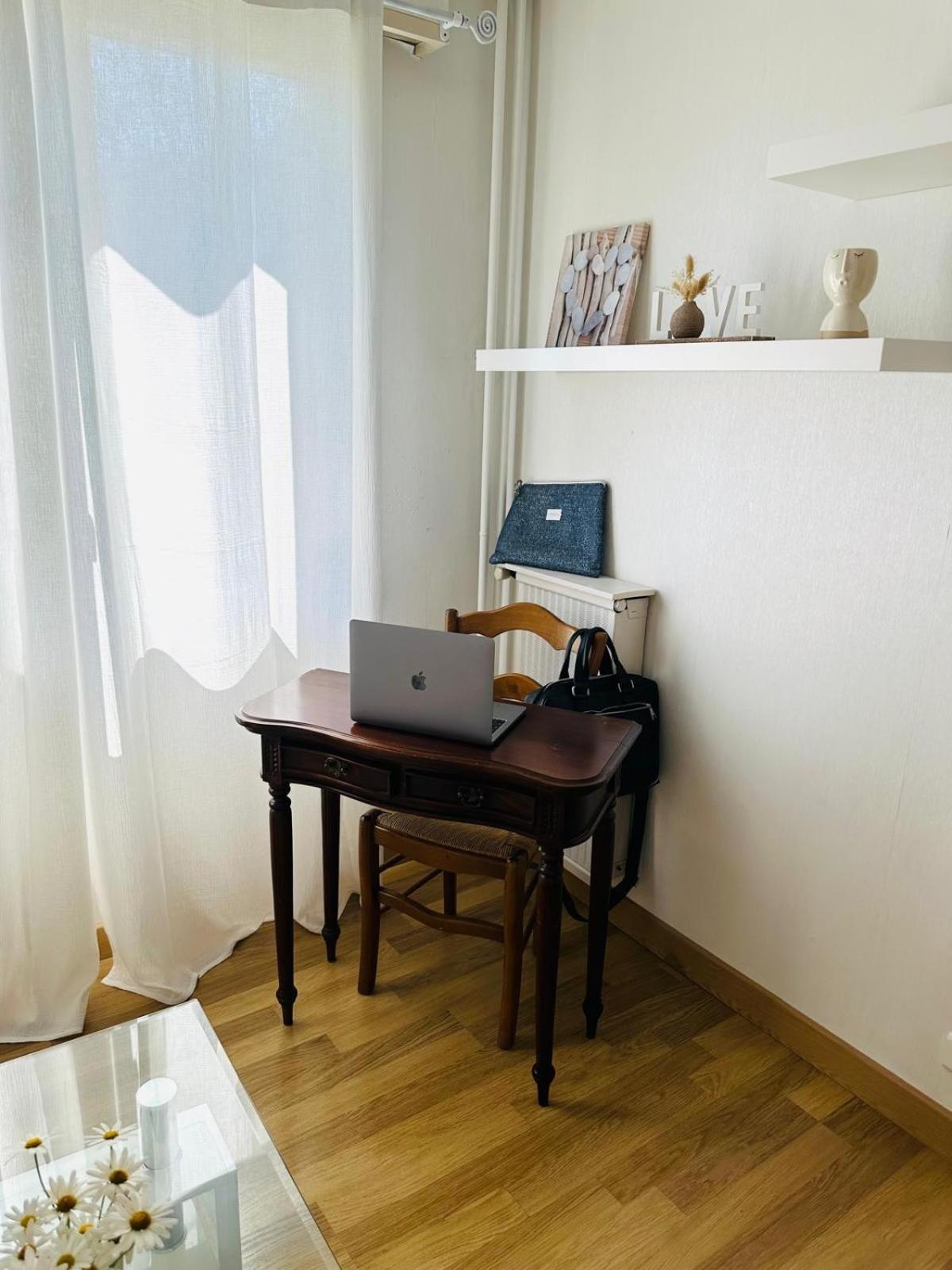 Spacieux 2 Chambres 65M2 Climatise Au Village Medieval Entre Nice Et Antibes فينوف لوبيه المظهر الخارجي الصورة